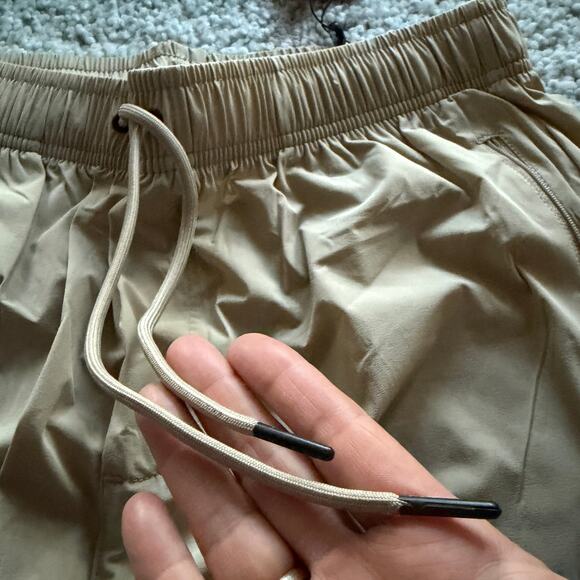 Men's YoungLA, 218 Travel Cargo Joggers, Light and Versatile, L, NWT, Tan - Picture 5 of 9